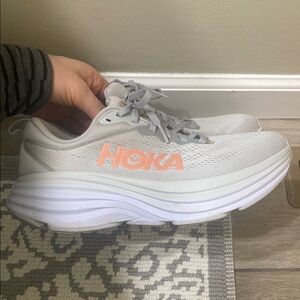 Hoka One One Bondi 8